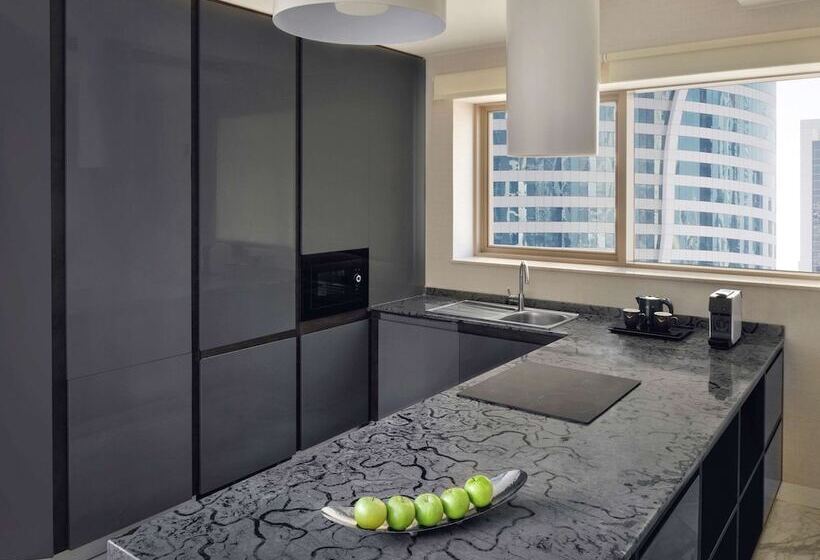 Mövenpick Hotel Apartments Downtown Dubai