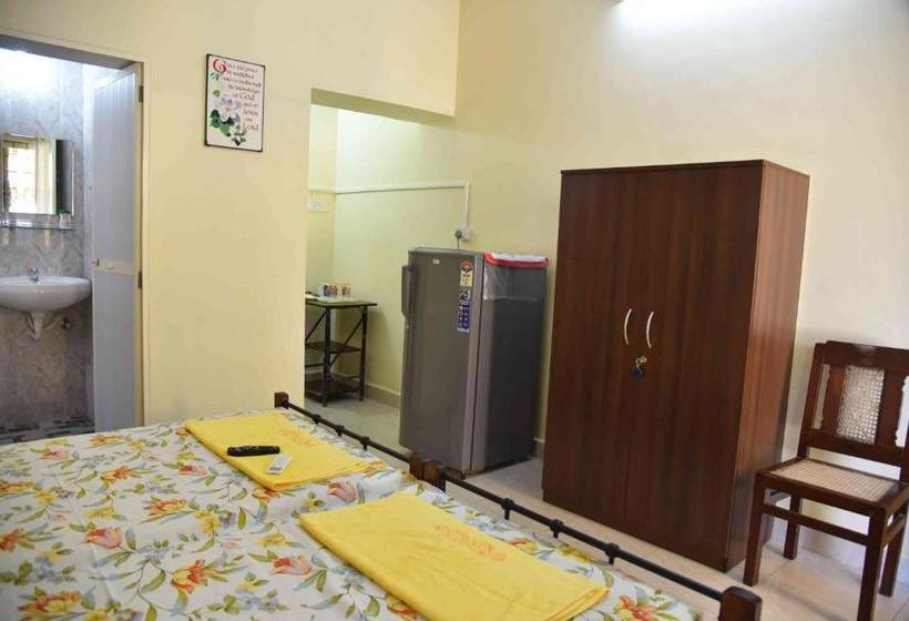 호텔 Niki Guest House