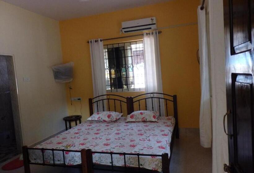 호텔 Niki Guest House