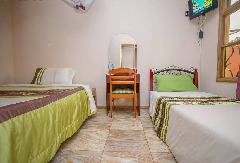 هتل Panorama Cottages Tororo