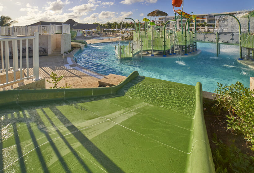 ホテル Paradisus Grand Cana   All Inclusive