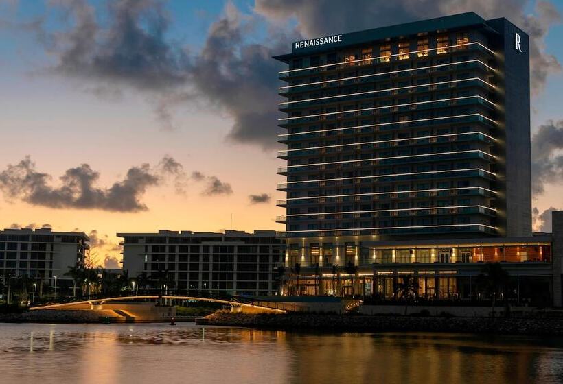 Отель Renaissance Cancun Resort & Marina