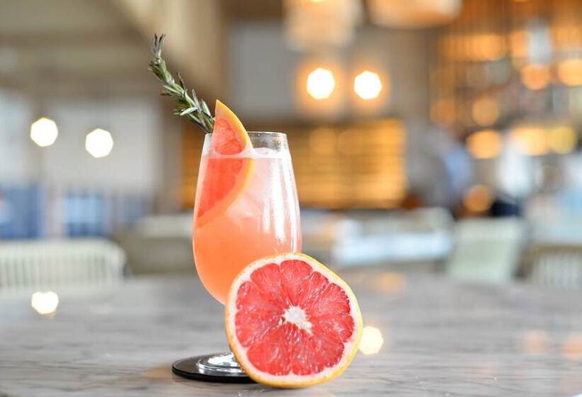 호텔 Renaissance Cancun Resort & Marina