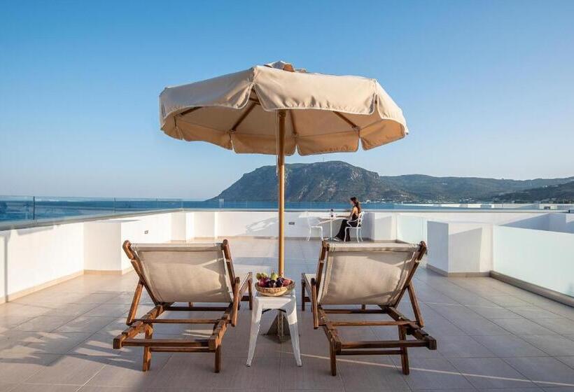 Отель Royal Bay Suites