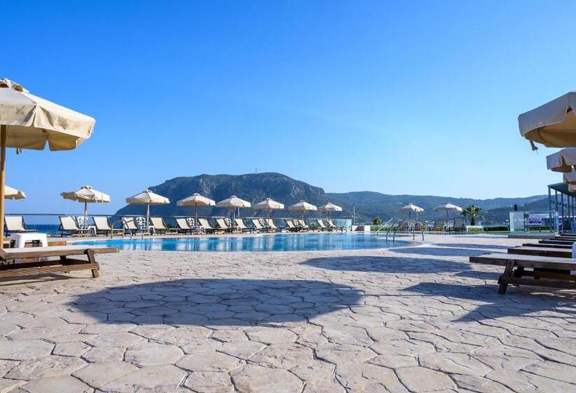 Отель Royal Bay Suites