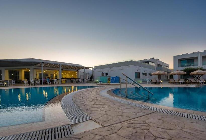 בית מלון כפרי Royal Bay Suites