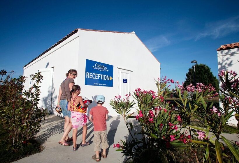 Отель Résidence Odalys Terre Marine