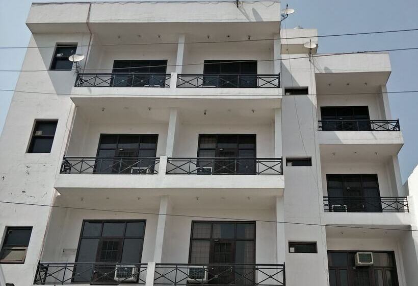 בית מלון כפרי Sai Vihar