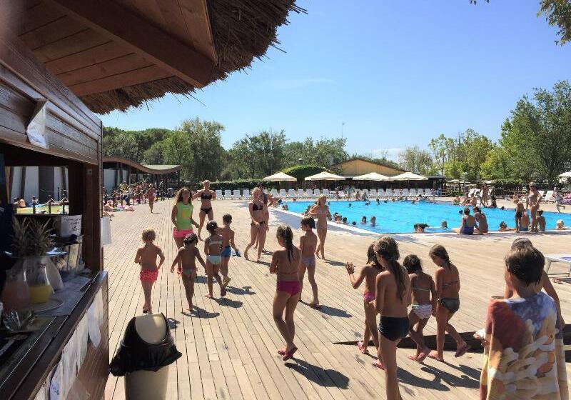 Отель Club Del Sole Spina Family Camping Village