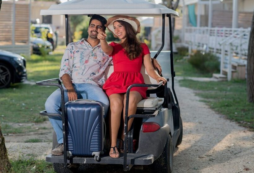 Отель Club Del Sole Spina Family Camping Village