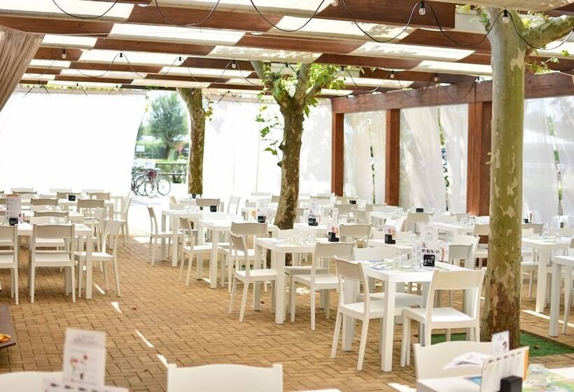 Отель Club Del Sole Spina Family Camping Village