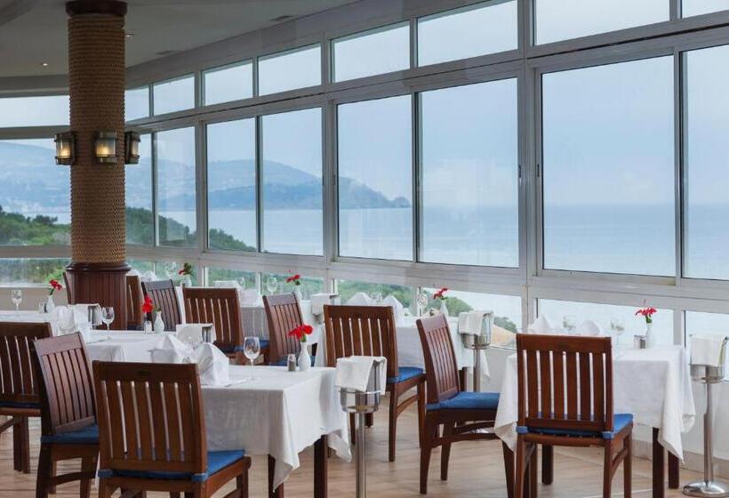 호텔 Thabraca Thalasso & Diving