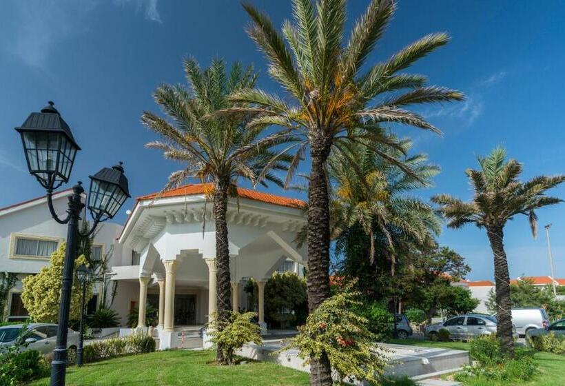 호텔 Thabraca Thalasso & Diving