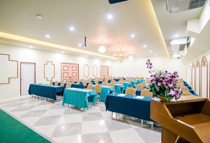 호텔 The Pineapple