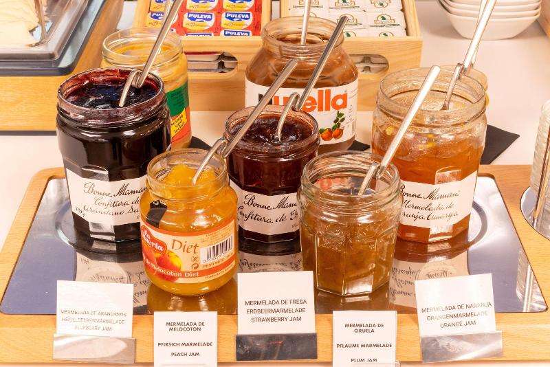 酒店 The Place   Adults Only