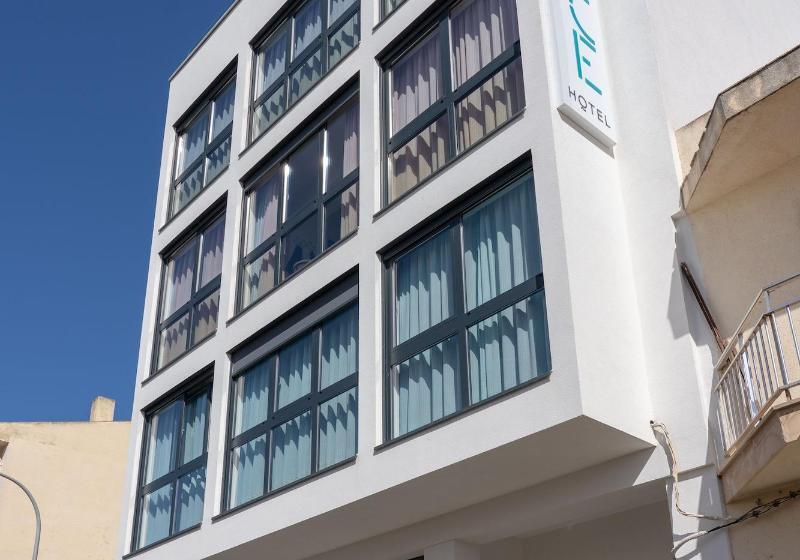 酒店 The Place   Adults Only