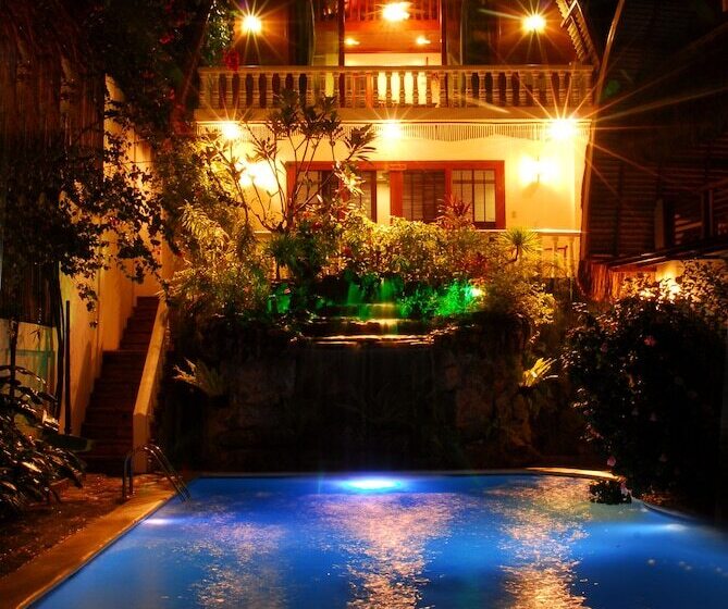 בית מלון כפרי The Sitio Boracay Villas And Suites