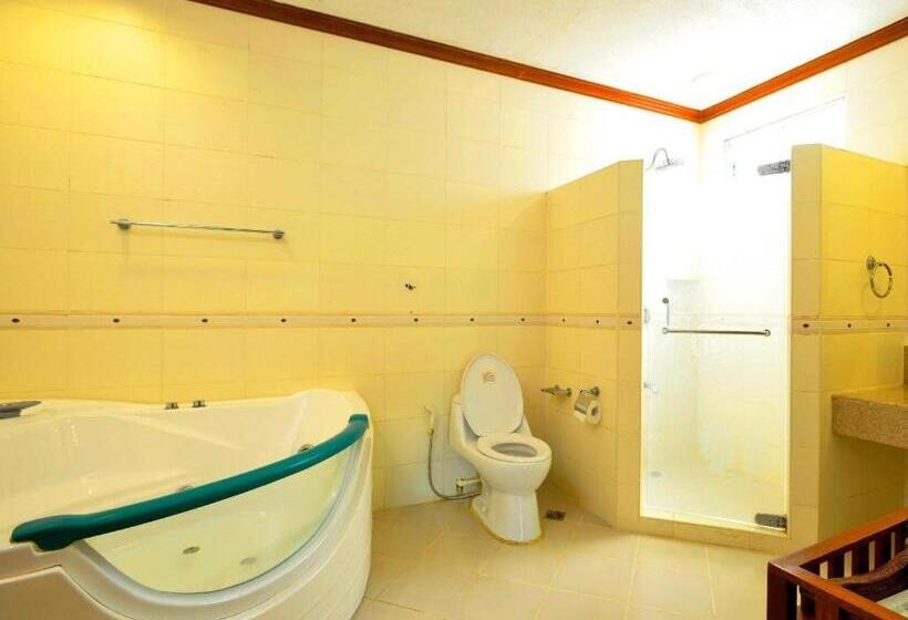 בית מלון כפרי The Sitio Boracay Villas And Suites