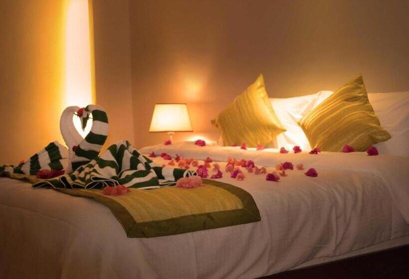 בית מלון כפרי The Sitio Boracay Villas And Suites