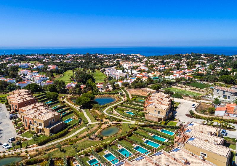 هتل Vale De Milho Village