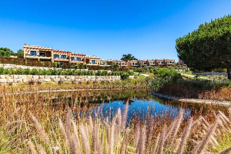 هتل Vale De Milho Village