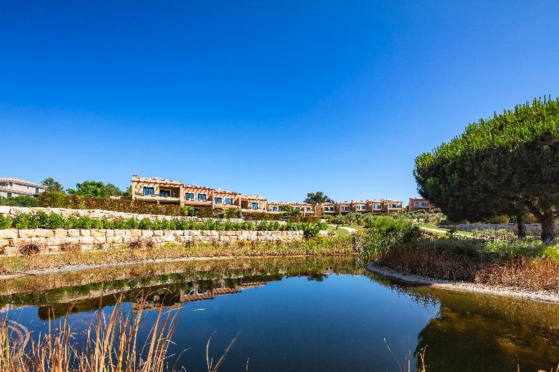 هتل Vale De Milho Village