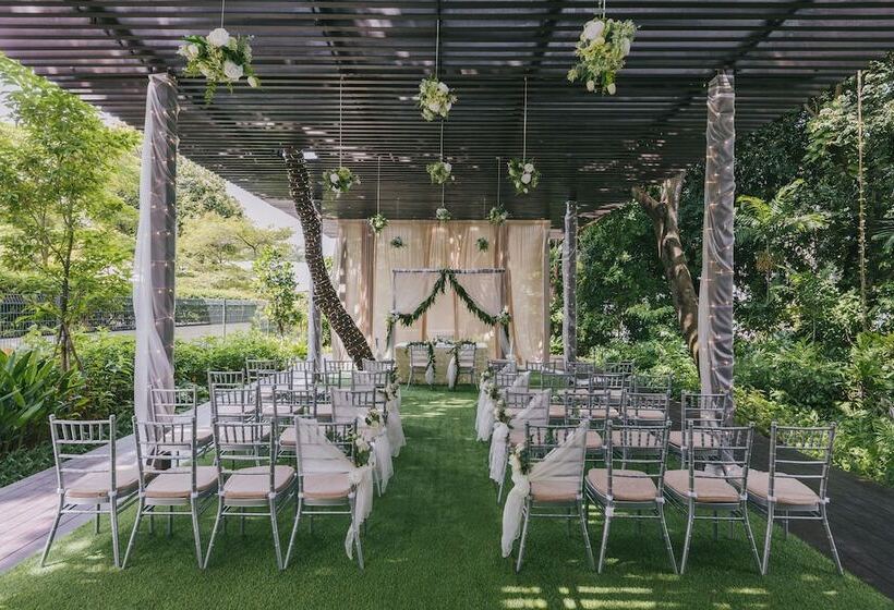 Village Hotel Sentosa By Far East Hospitality