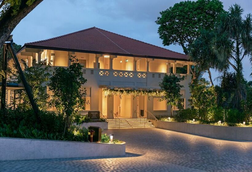 Village Hotel Sentosa By Far East Hospitality