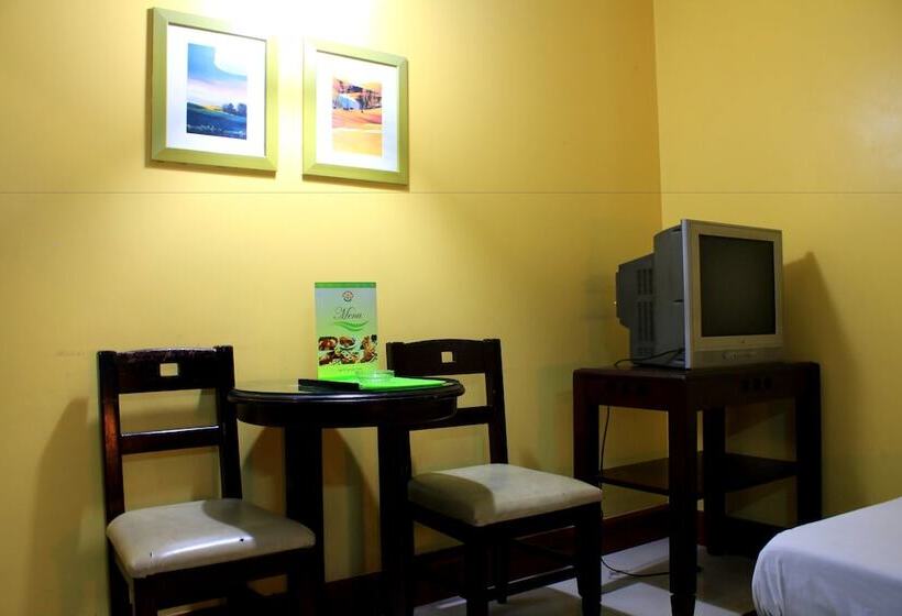 酒店 Vista Apartelle & Restaurant