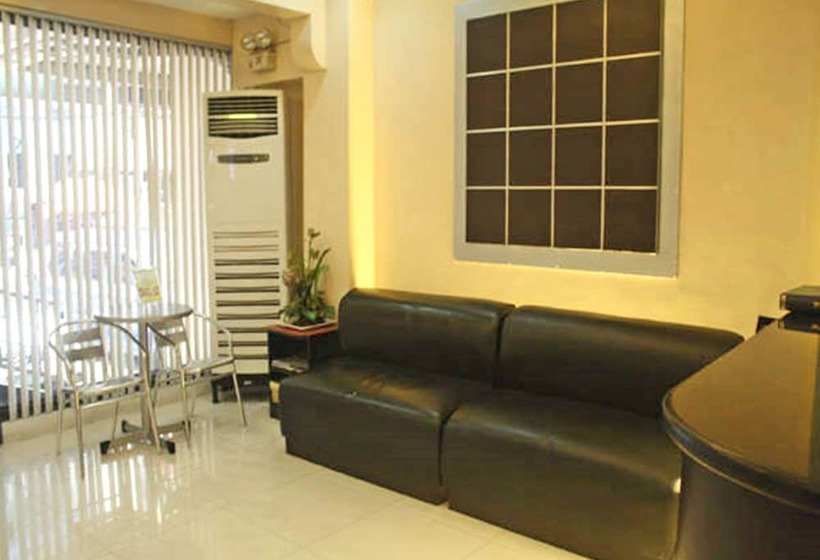 酒店 Vista Apartelle & Restaurant