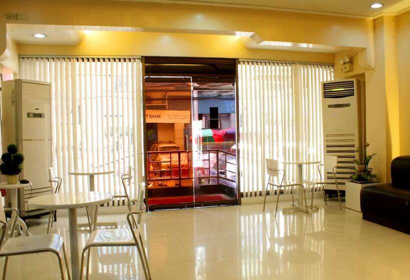 酒店 Vista Apartelle & Restaurant