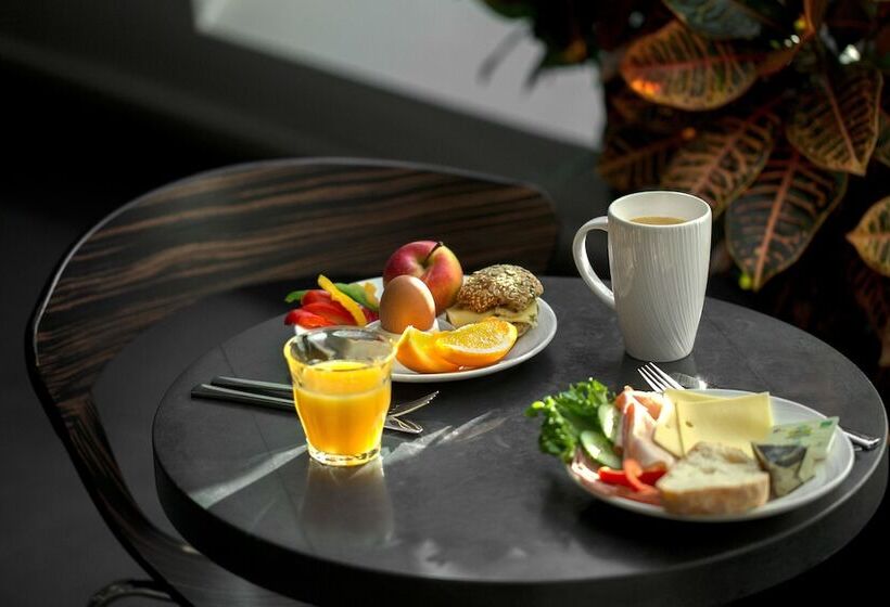 בית מלון כפרי Wakeup Copenhagen   Bernstorffsgade