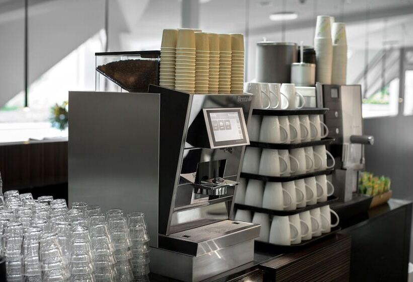 בית מלון כפרי Wakeup Copenhagen   Bernstorffsgade