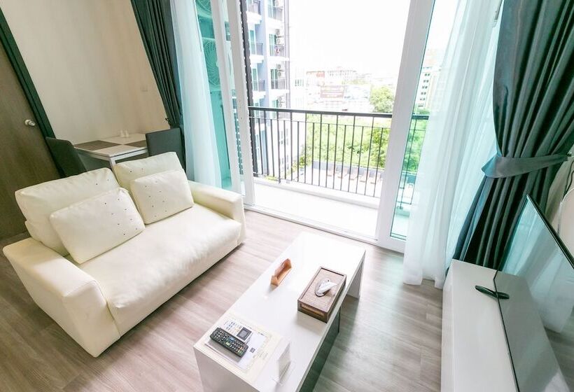 Locals Prio Chiangmai Central Airport Plaza