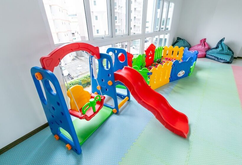 Locals Prio Chiangmai Central Airport Plaza