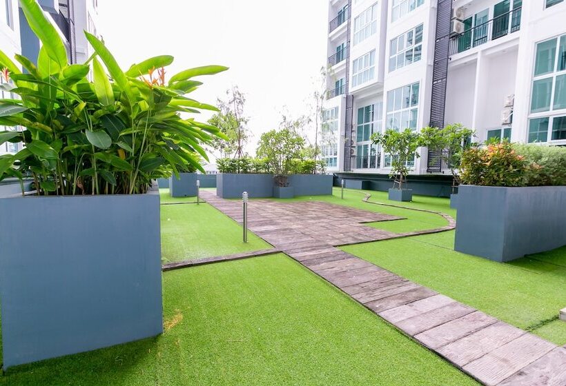 Locals Prio Chiangmai Central Airport Plaza