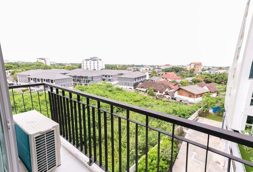 Locals Prio Chiangmai Central Airport Plaza