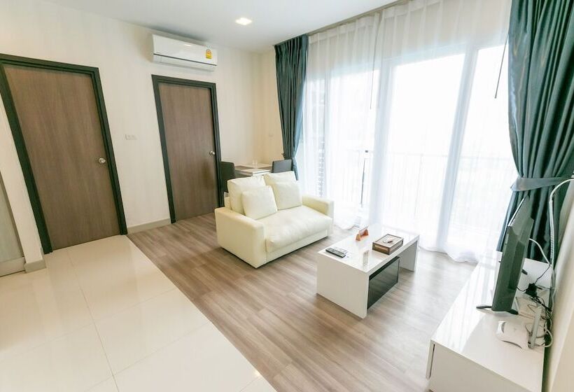 Locals Prio Chiangmai Central Airport Plaza