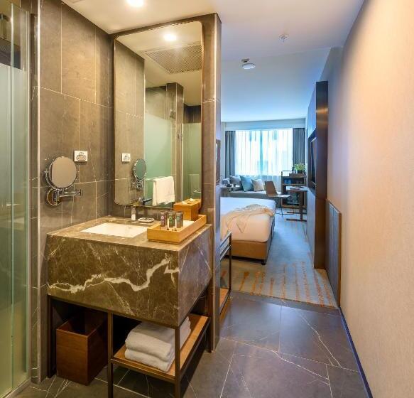 Novotel Melbourne Central