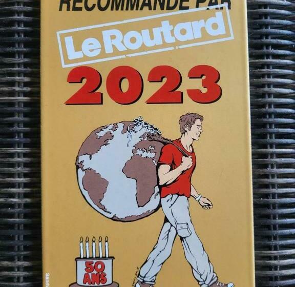 بنسيون Ferme De Chiuni