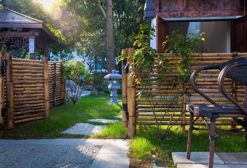 بنسيون Admirable Day