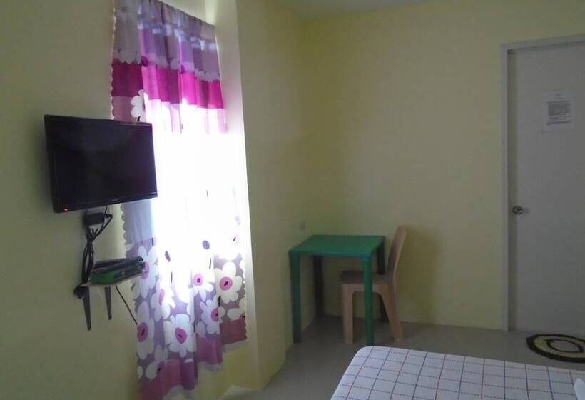 פנסיון N & F Guest House