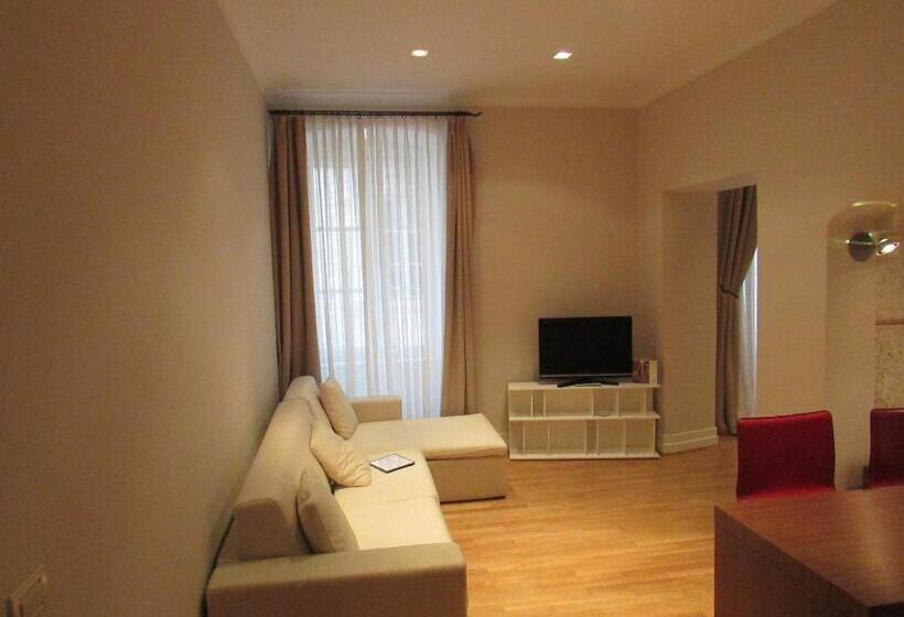 膳宿费 Blasius Residence