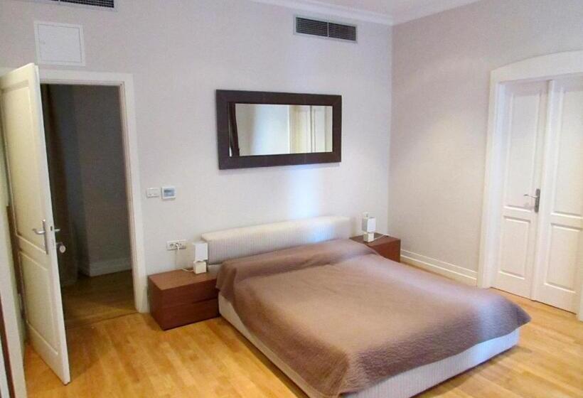 膳宿费 Blasius Residence