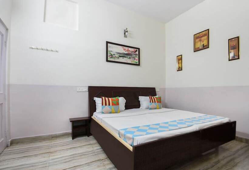 بنسيون Sheetal Home Stay