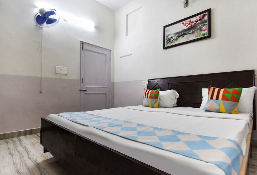 بنسيون Sheetal Home Stay