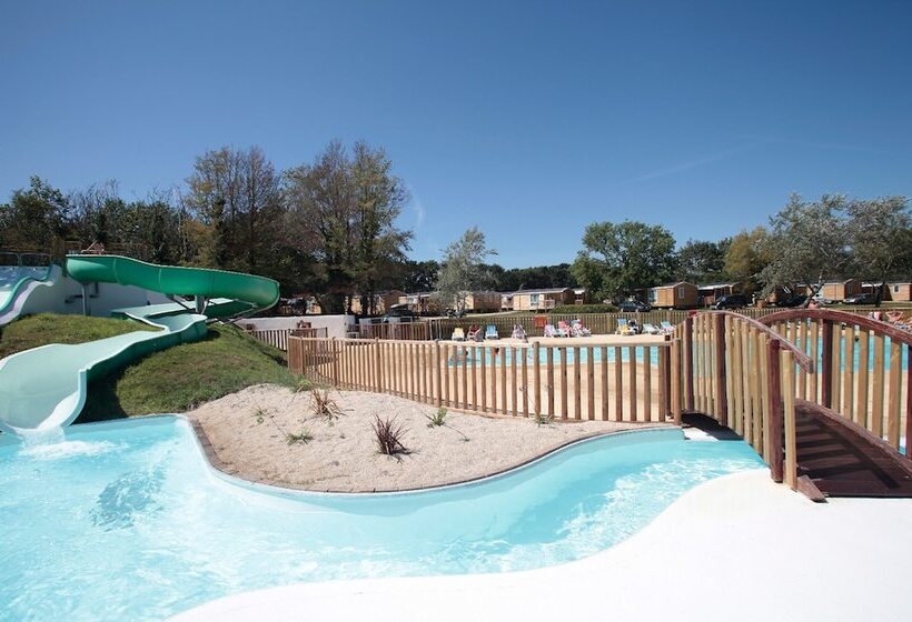 リゾートホテル Domaine Résidentiel De Plein Air Odalys Le Vorlen