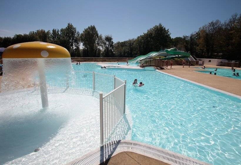 リゾートホテル Domaine Résidentiel De Plein Air Odalys Le Vorlen