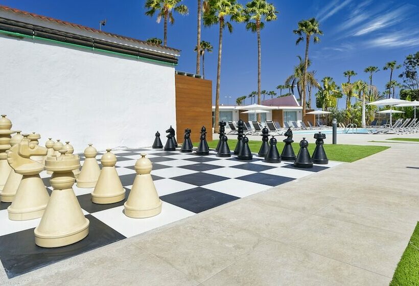 Sanom Beach Resort - Adults Only