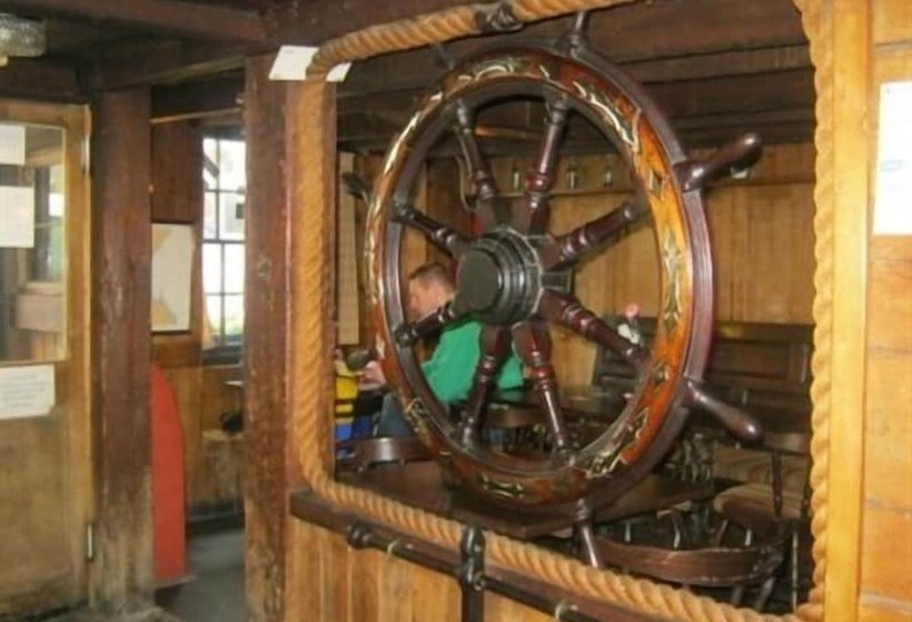 Ship Inn
